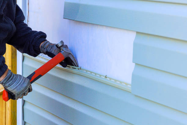 Trusted Storm Damage Siding Repair service in Springfield, IL - Creative Siding